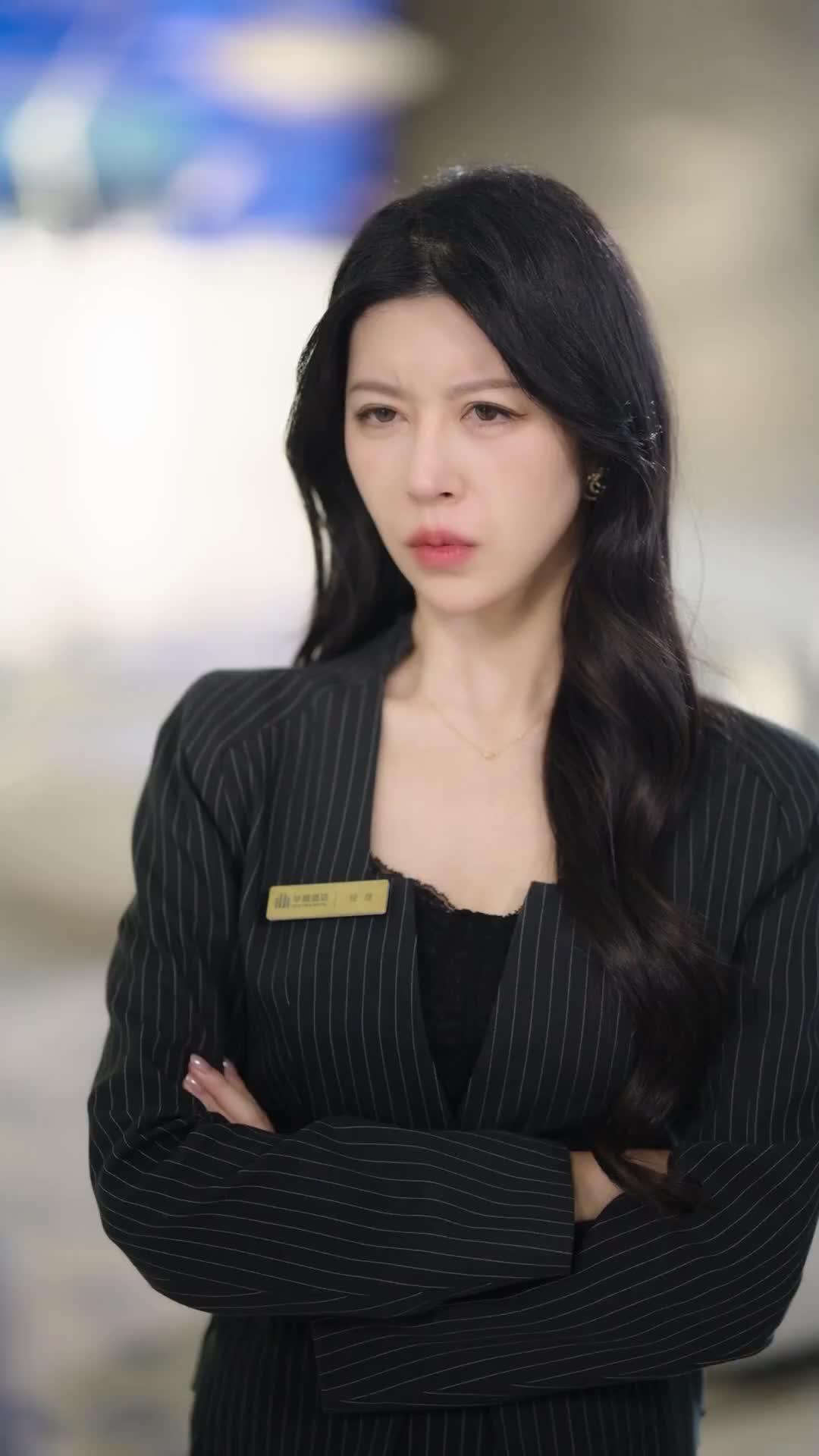 (Dubbed) The Billionaire Couldn't Resist Her Scent