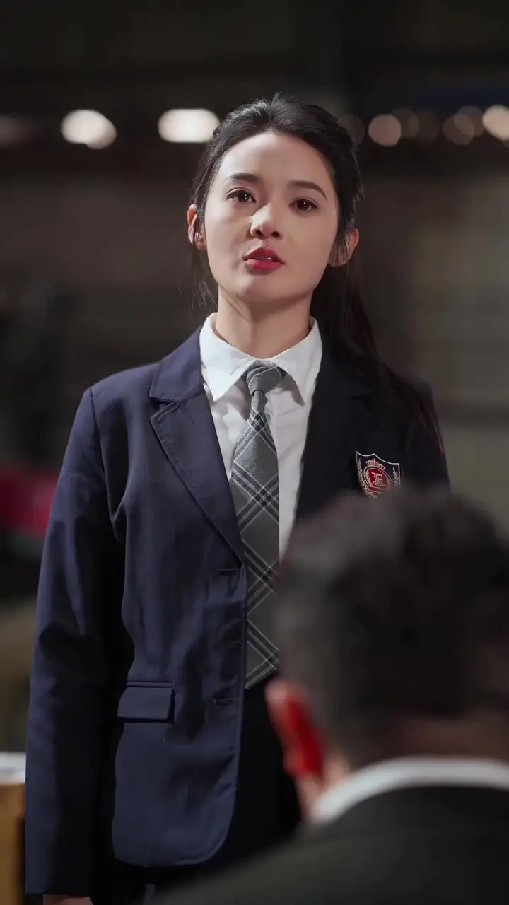 (Dubbed) A High School Girl Took Down the Mafia? Episode 57