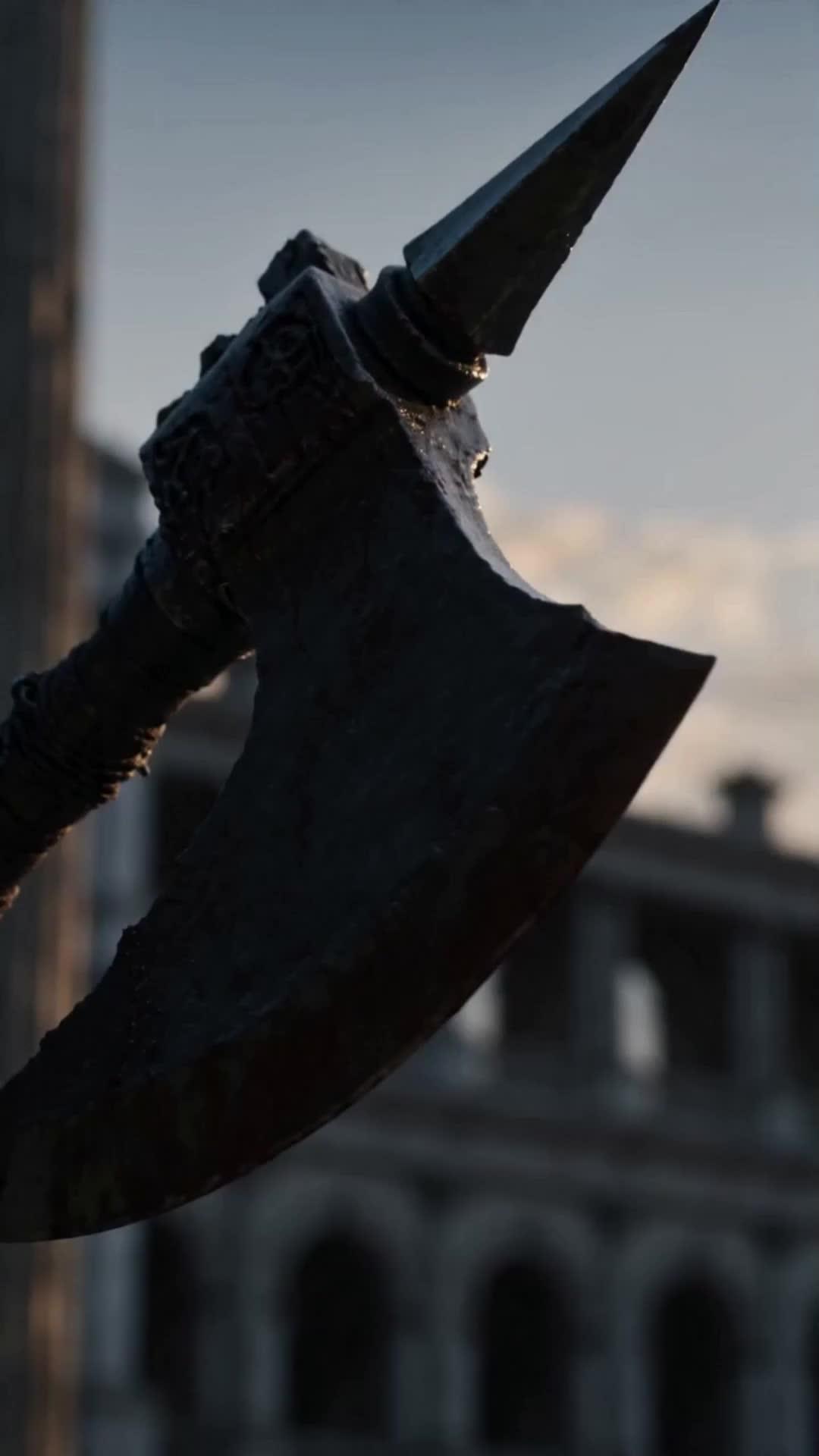 Crowned Knight and Her Devoted Alpha