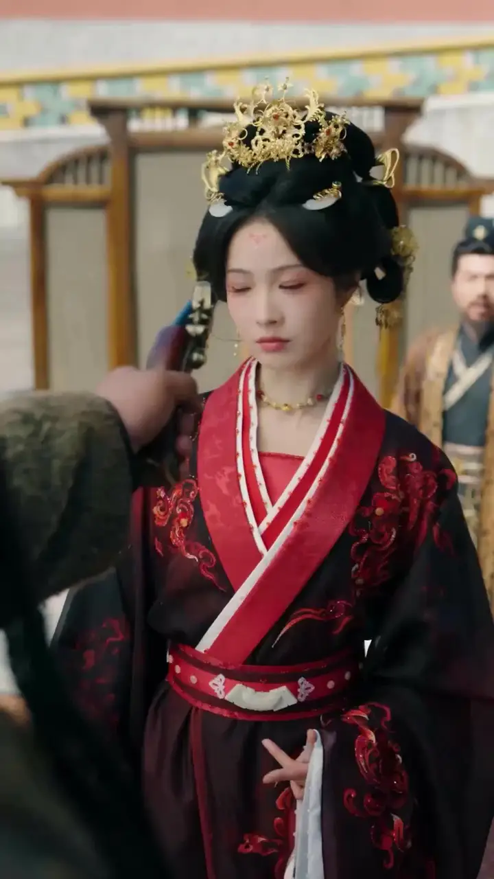 (Dubbed) Your Majesty, Fire Me Already! Episode 41