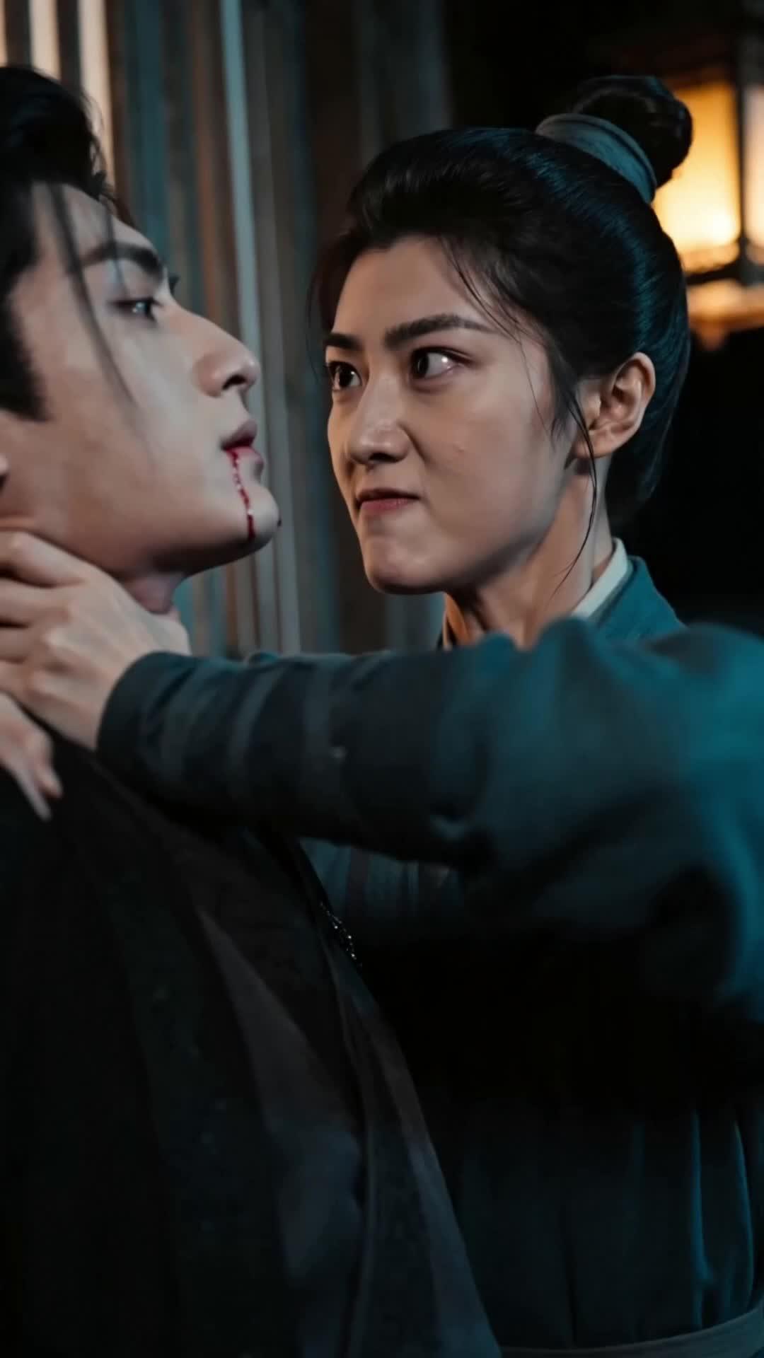 Cross-Dressed General Fights Foes