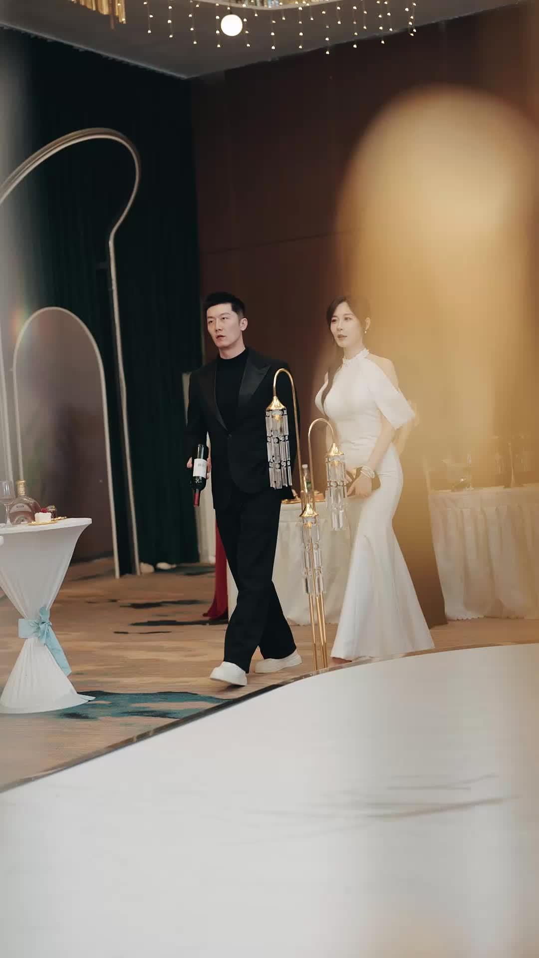 Er war kein Bodyguard. Er war der Kaiser.