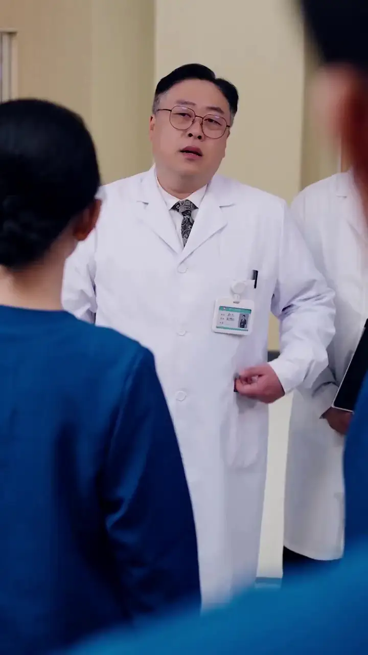 (Dubbed) Wow! He Is a Brilliant Surgeon Episode 38