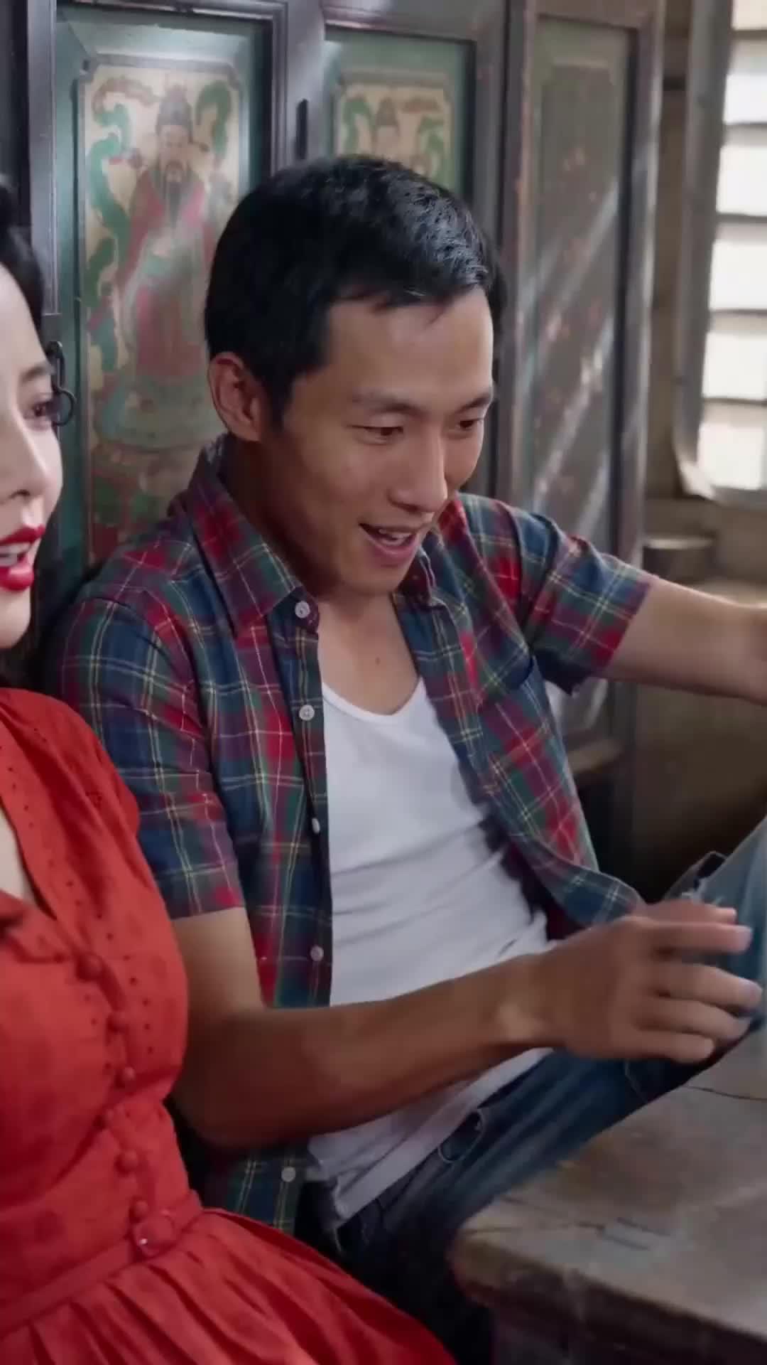 Una cinta roja, un amor errado