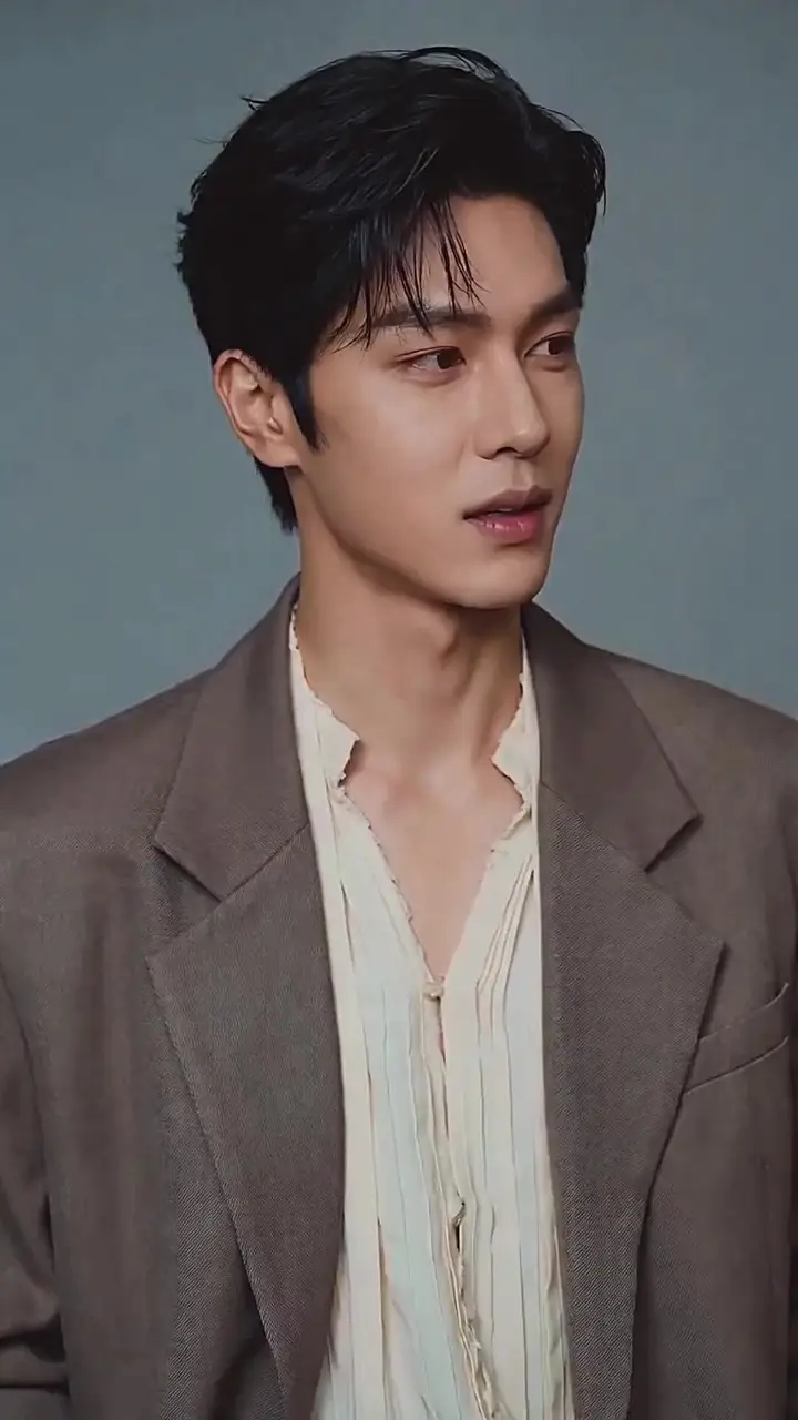 （Dubbed）The Crime Boss Who Wants Straight A's Episode 49