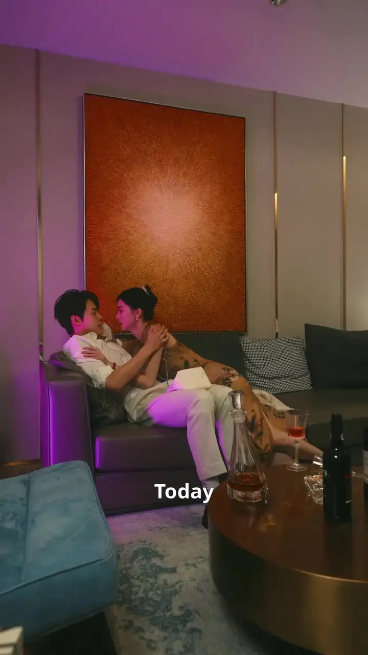 (Dubbed) Her Boss, His Rival, Their Baby Episode 9