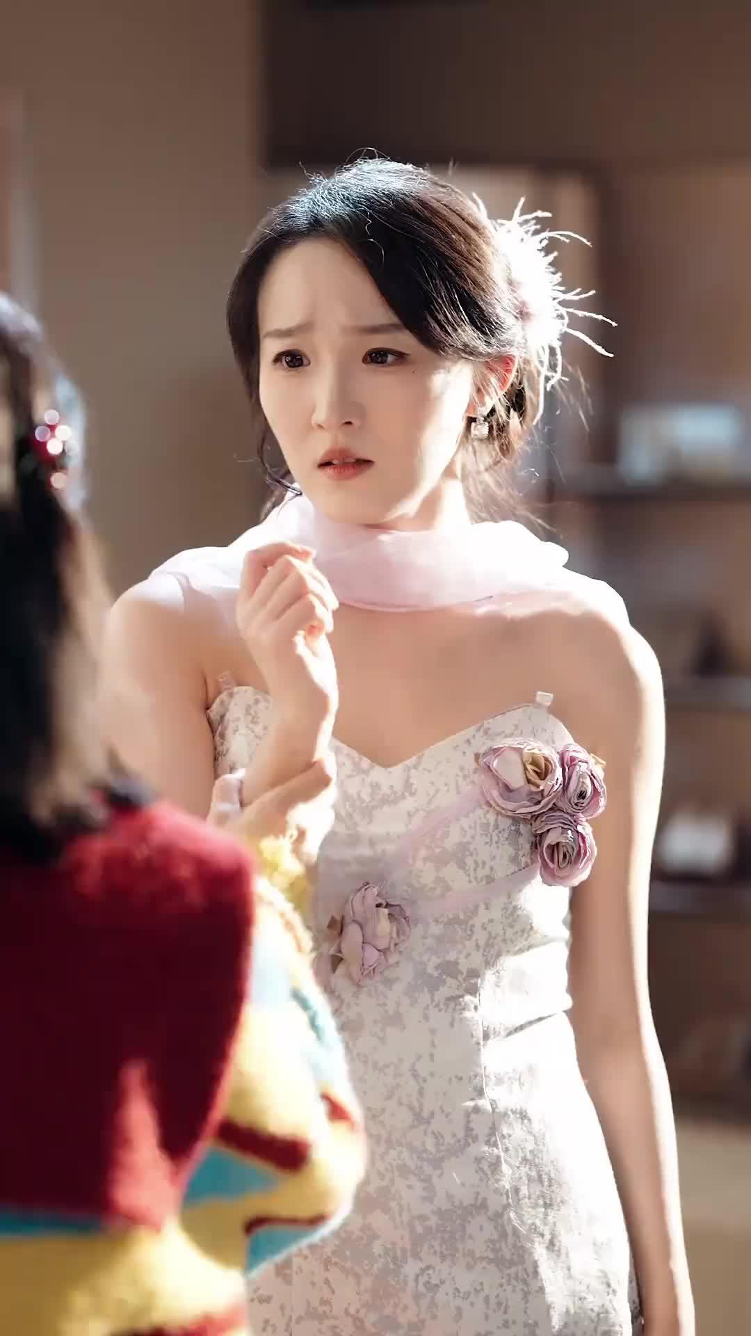 악녀의 꼬봉으로 빙의했다