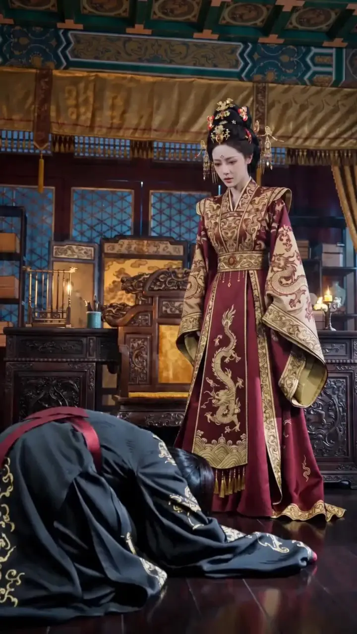 I Posed as a Man, the Empress Is Obsessed! Episode 2