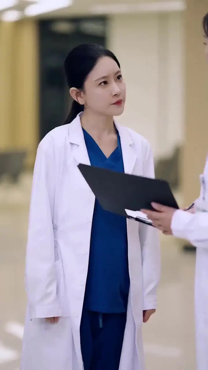 (Dubbed) Wow! He Is a Brilliant Surgeon Episode 50