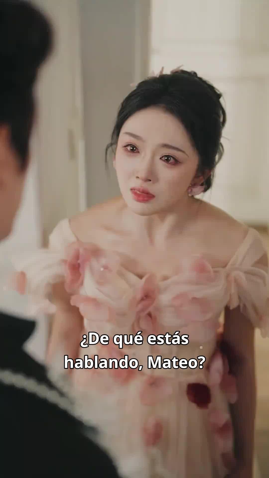 (Doblado) No soy la fea, soy la superestrella