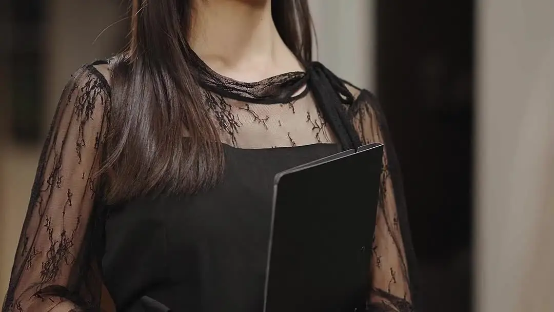 懷錶一出，全場靜音