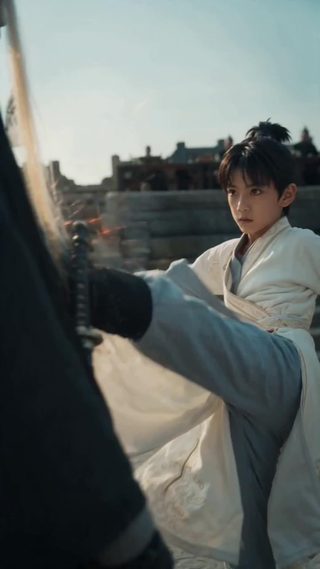 What? That Fool Is the Sword Master?