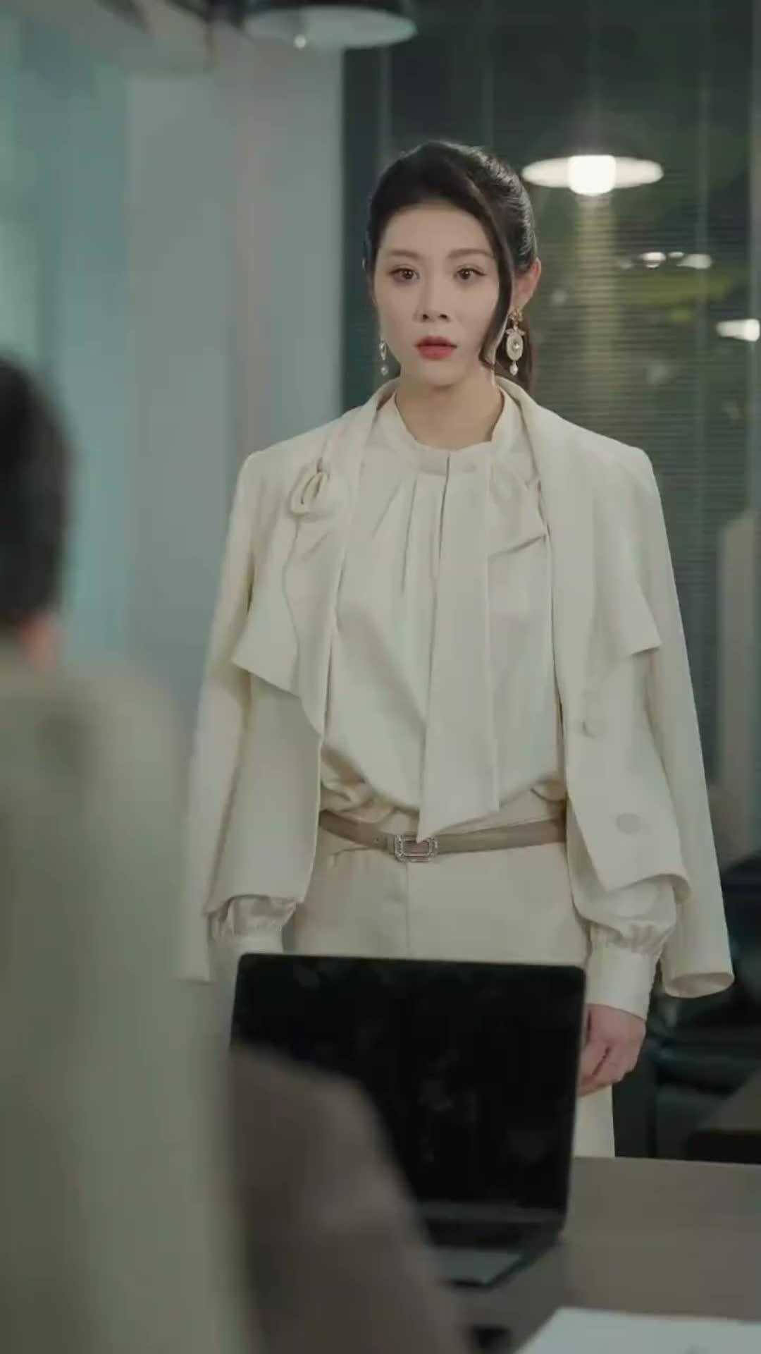 (Doblado) Entre besos y mentiras