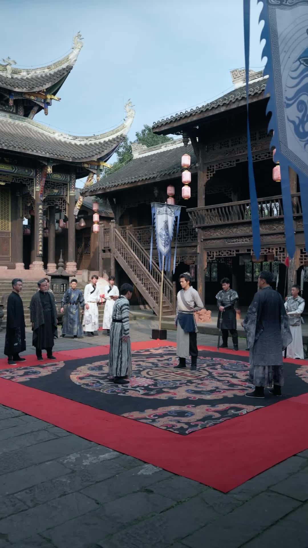 Jagoan Bersembunyi di Desa