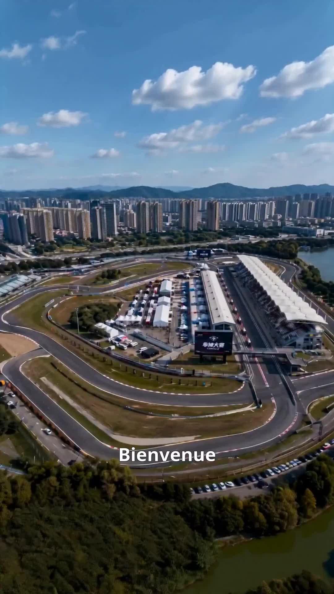 (Doublage) CENDRILLON DU CIRCUIT