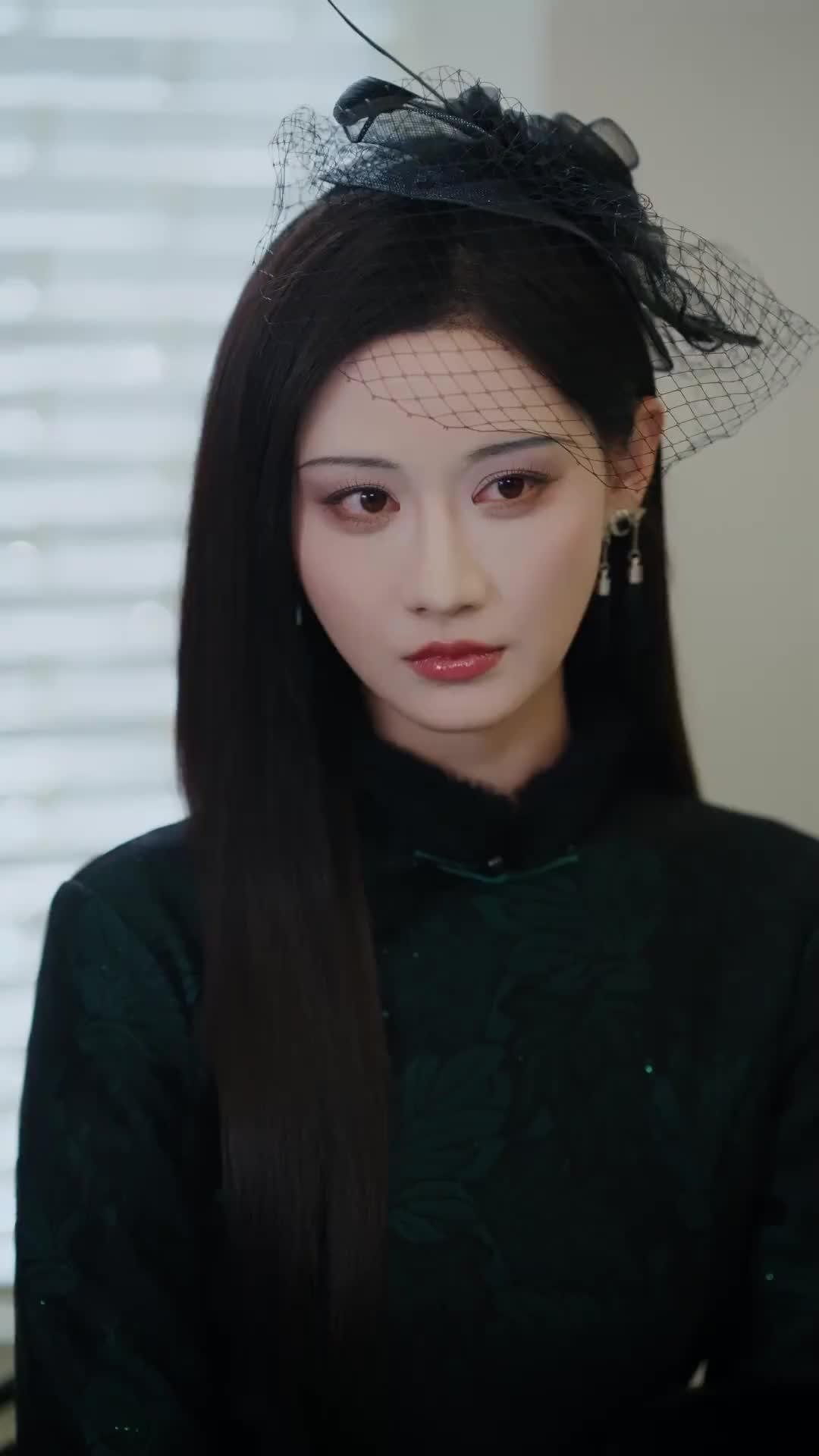 Dia Kuasai Dunia Manusia