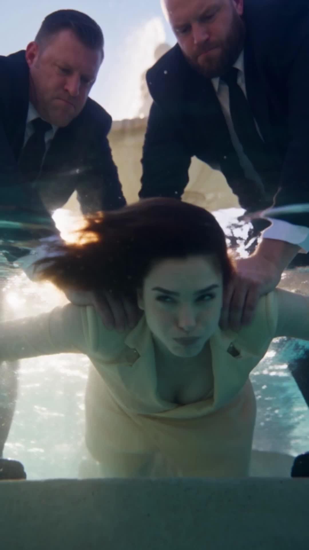 Mother's Strike, Queen Awakens