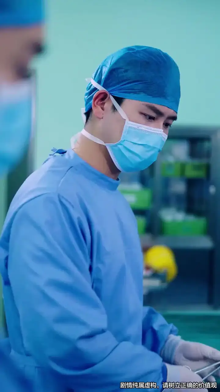 (Dubbed) Wow! He Is a Brilliant Surgeon Episode 3