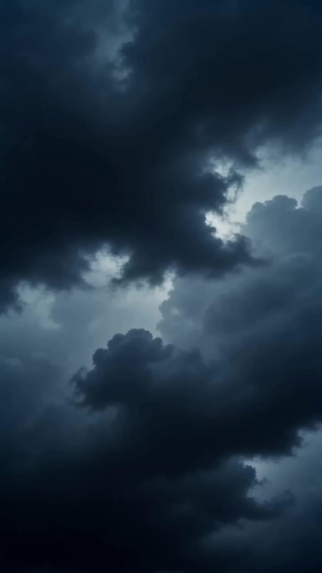 Esiliate tra Odio e Verità