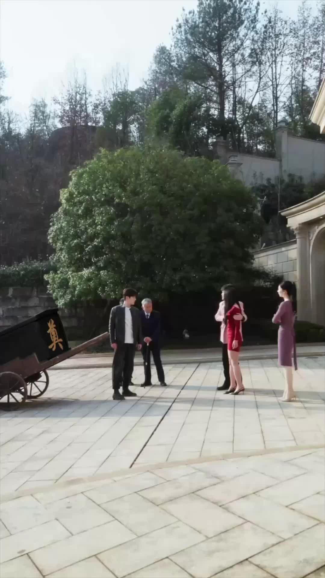 (مدبلج) أنا قاتل نخبوي