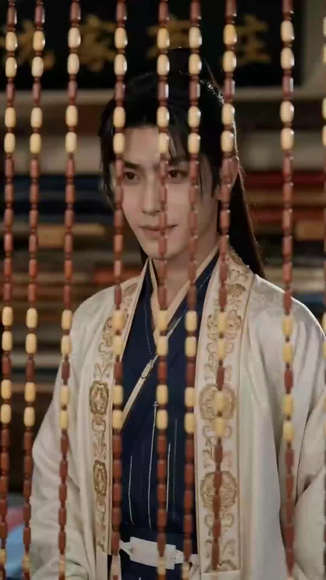 Her Random Groom Is a Hidden Prince