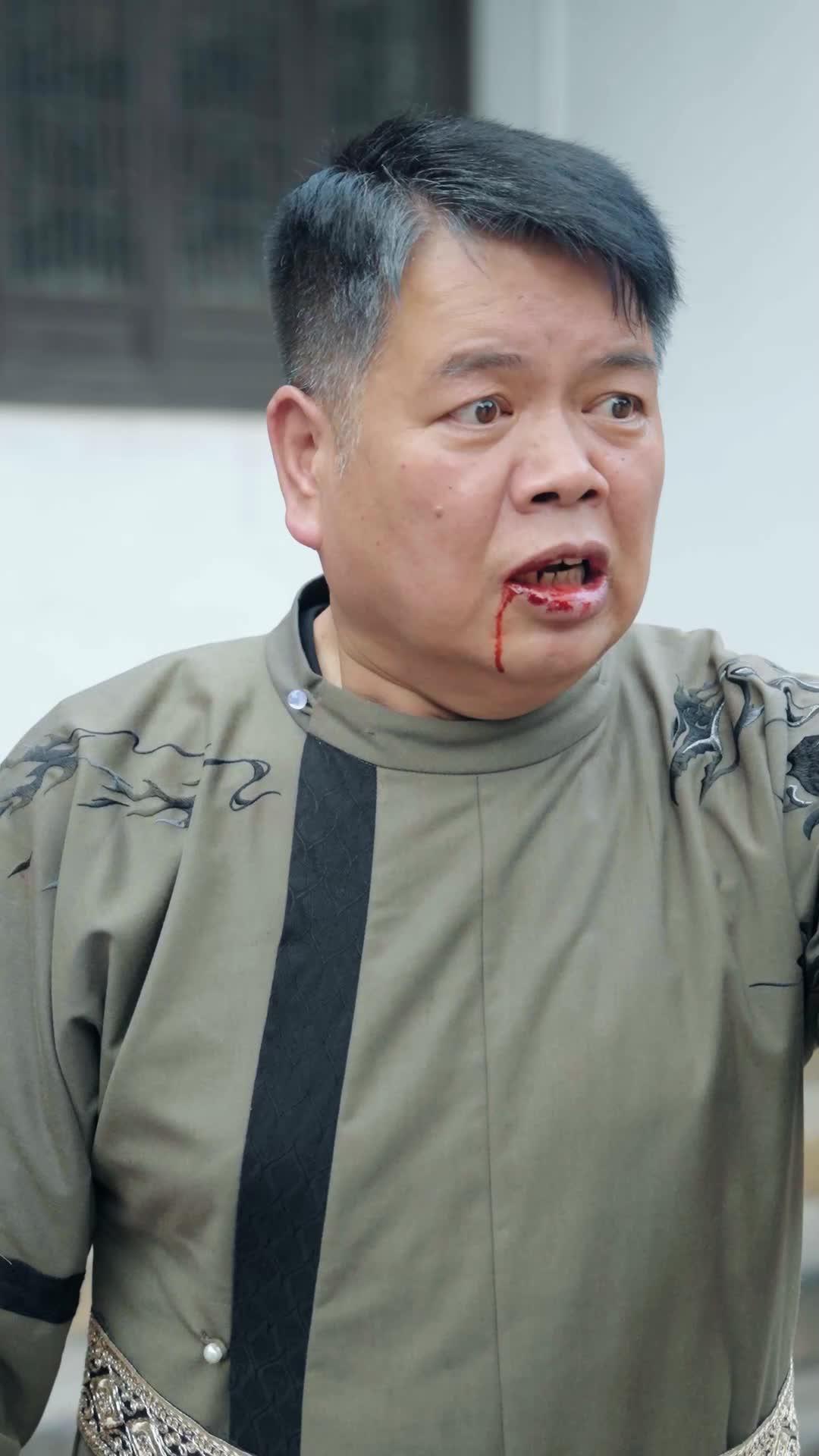 Jagoan Bersembunyi di Desa