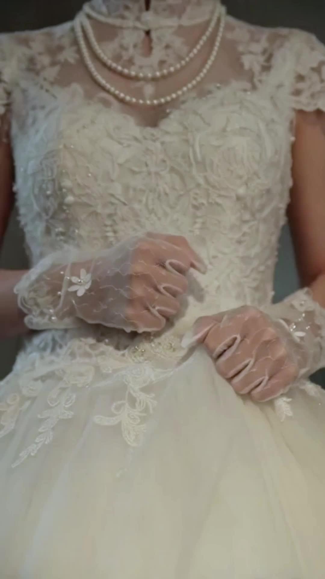 My Husband Is Marrying an Imposter