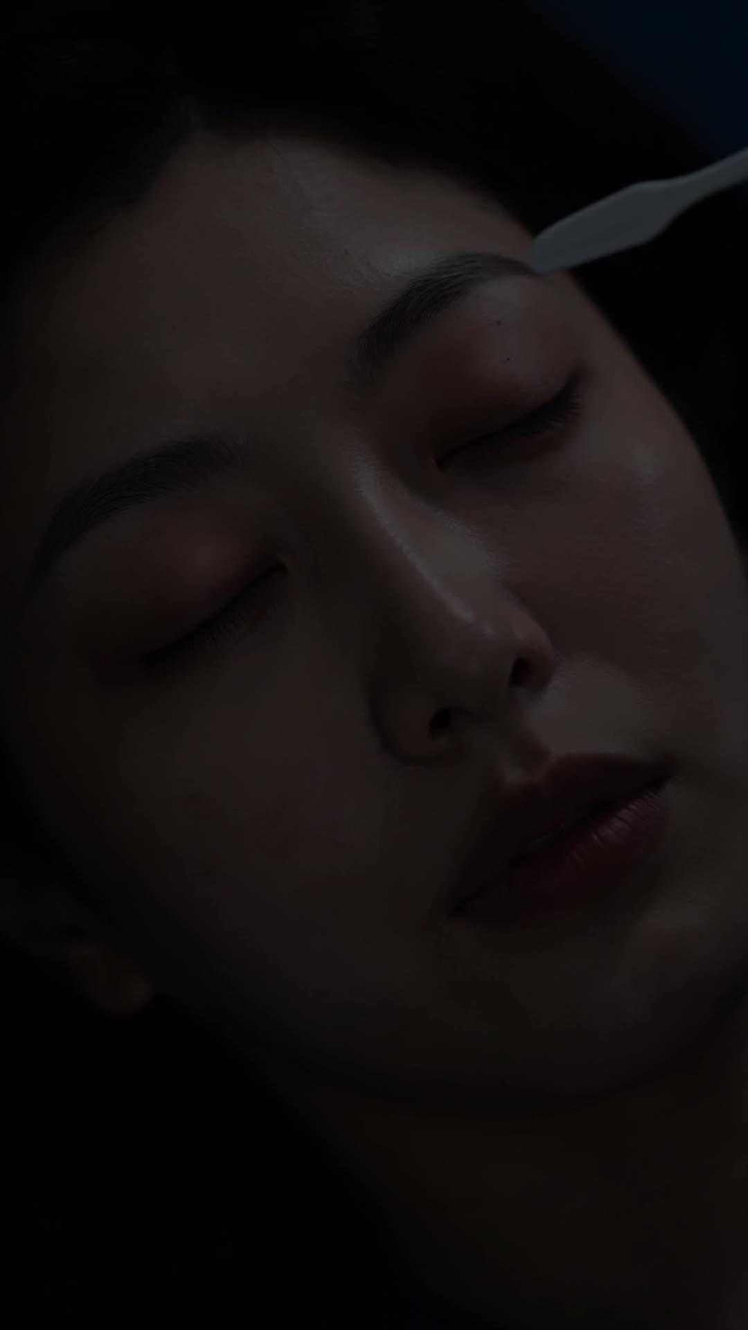 主婦の仮面～その正体は裏社会の女帝～