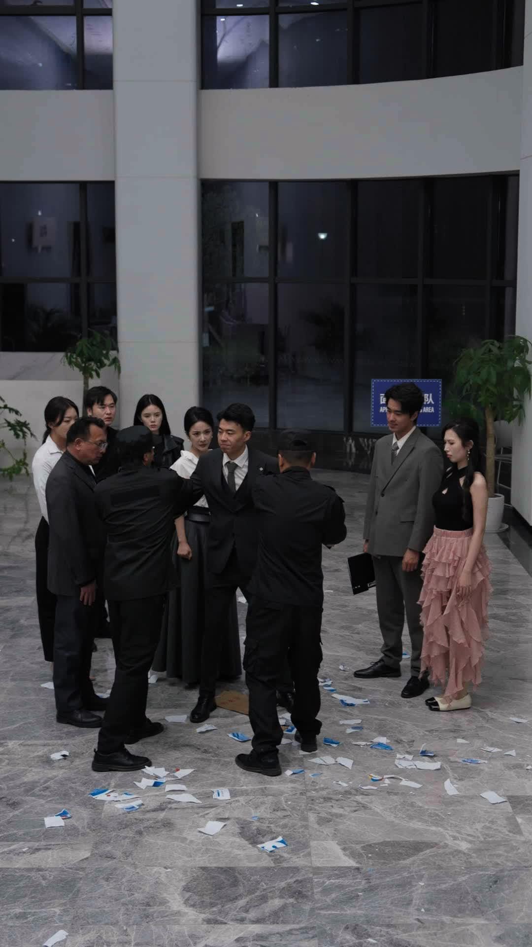 Sandiwara Cinta Berdarah