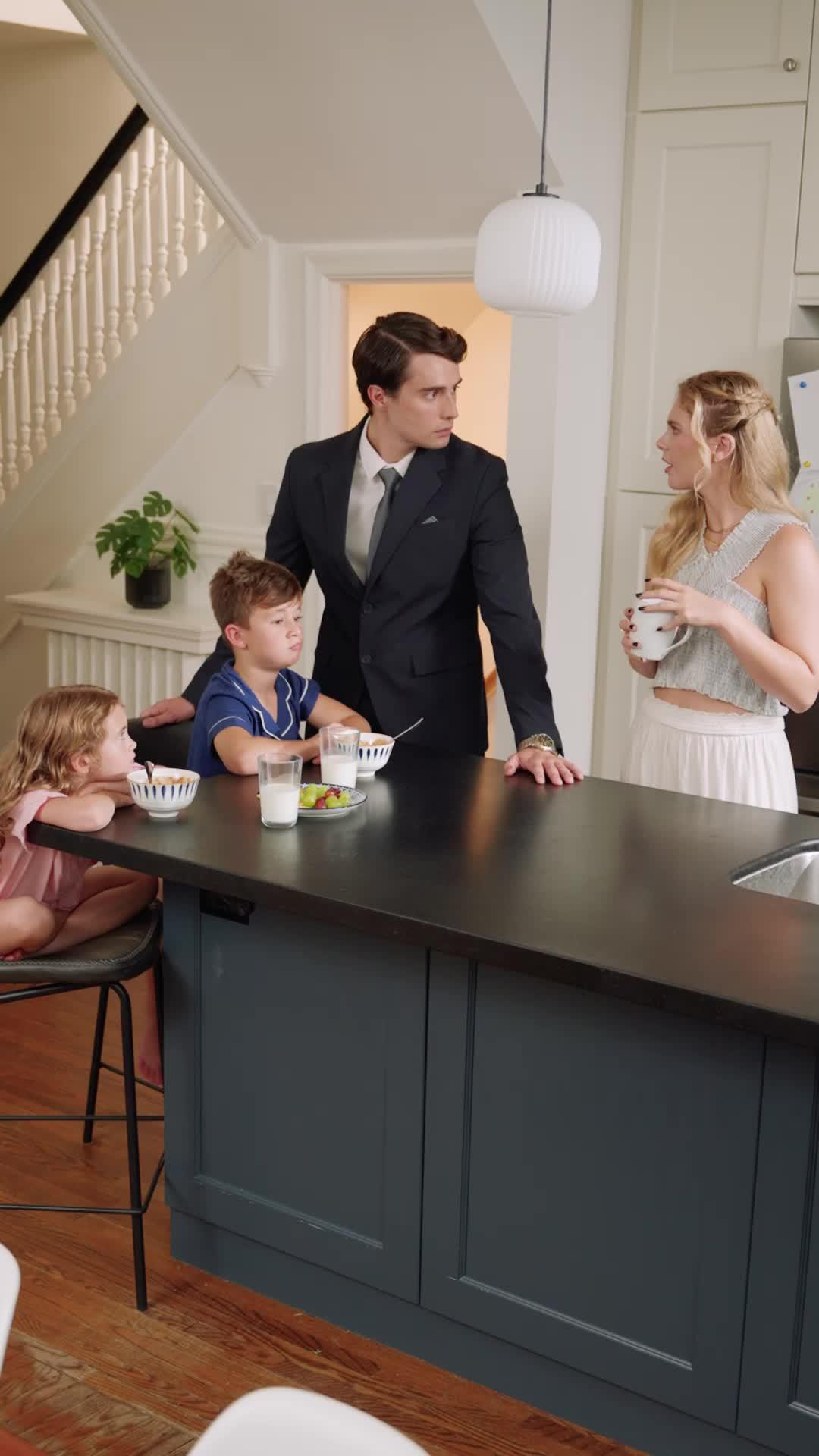 Twins Love Trap for Billionaire Dad