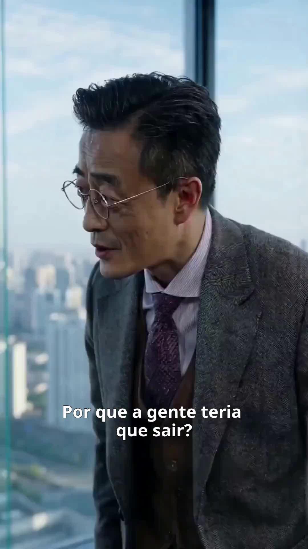 (Dublagem) A Prima Inútil do CEO