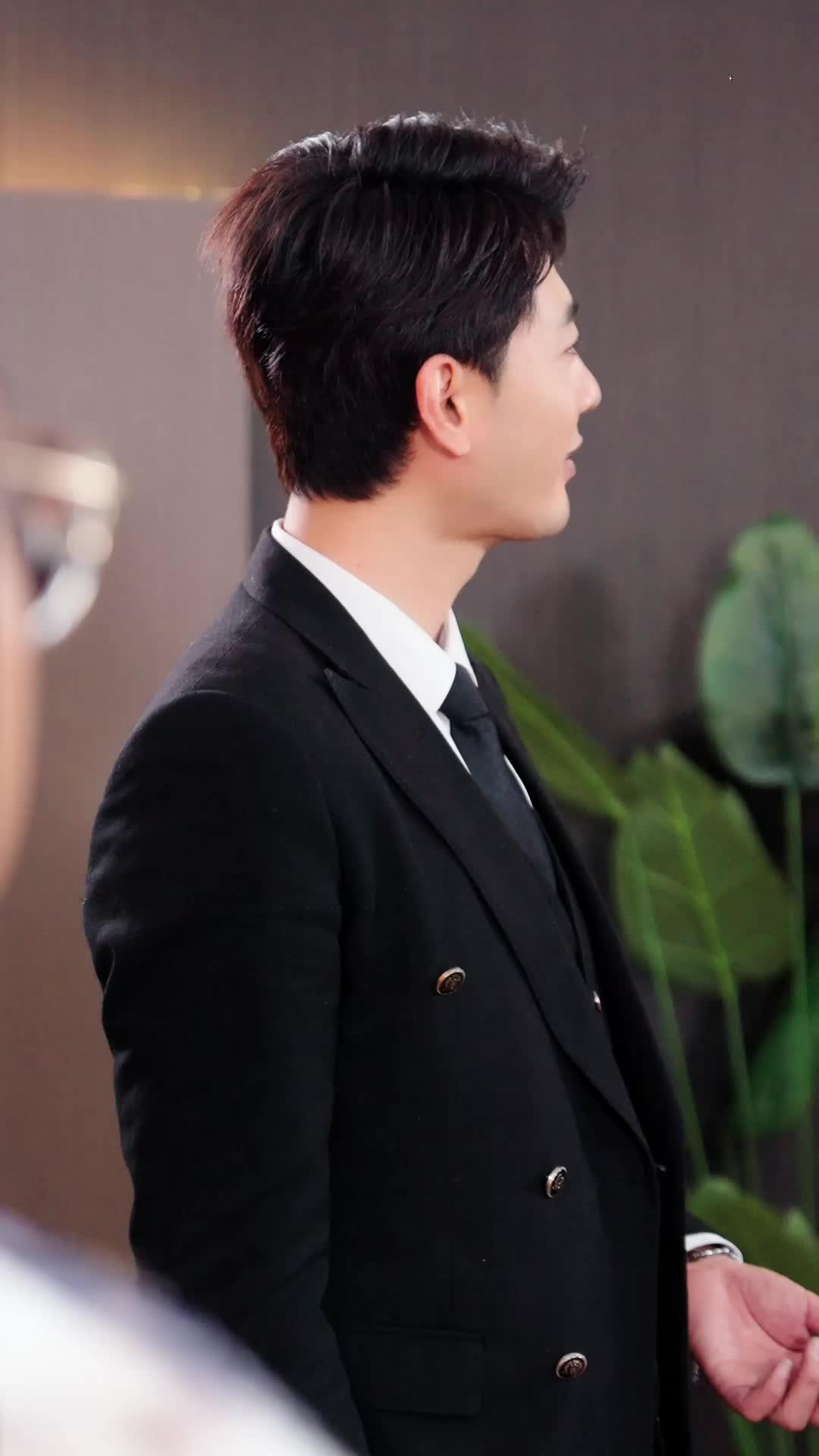 잠룡 호위