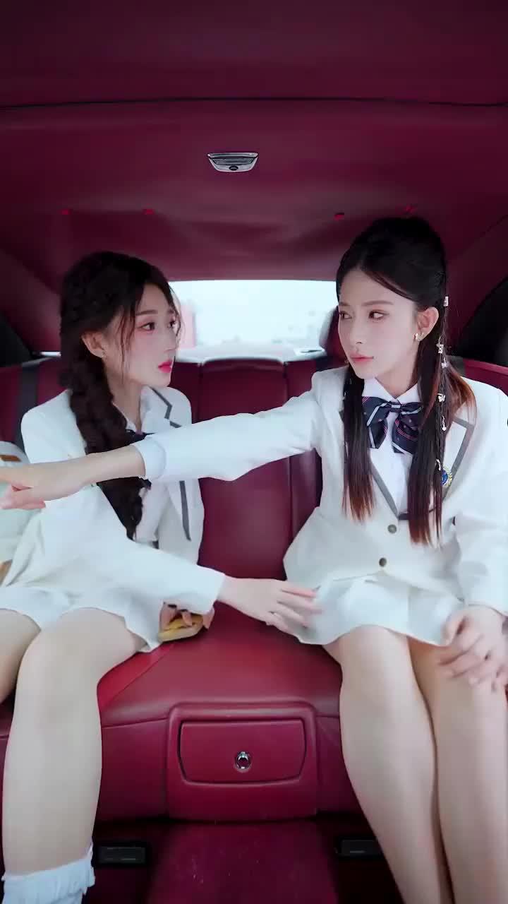La verdadera hija contraataca