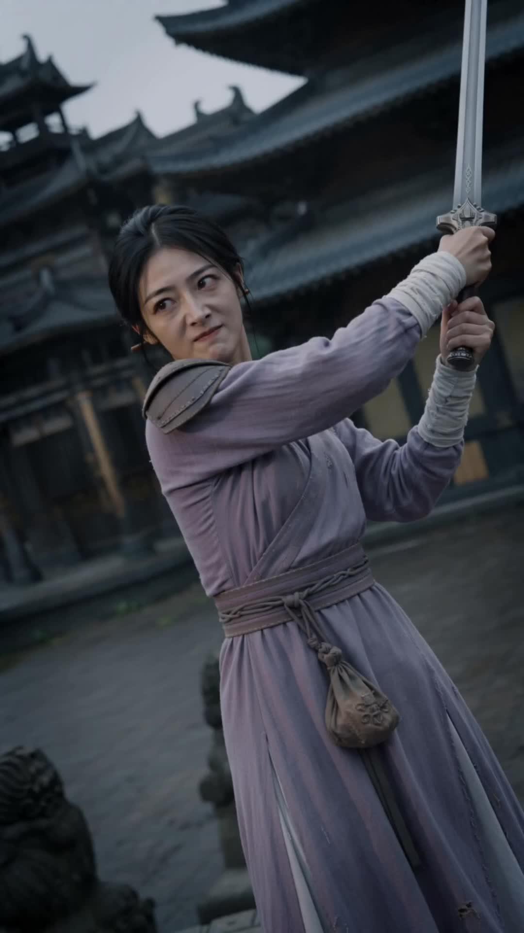 What? That Fool Is the Sword Master?