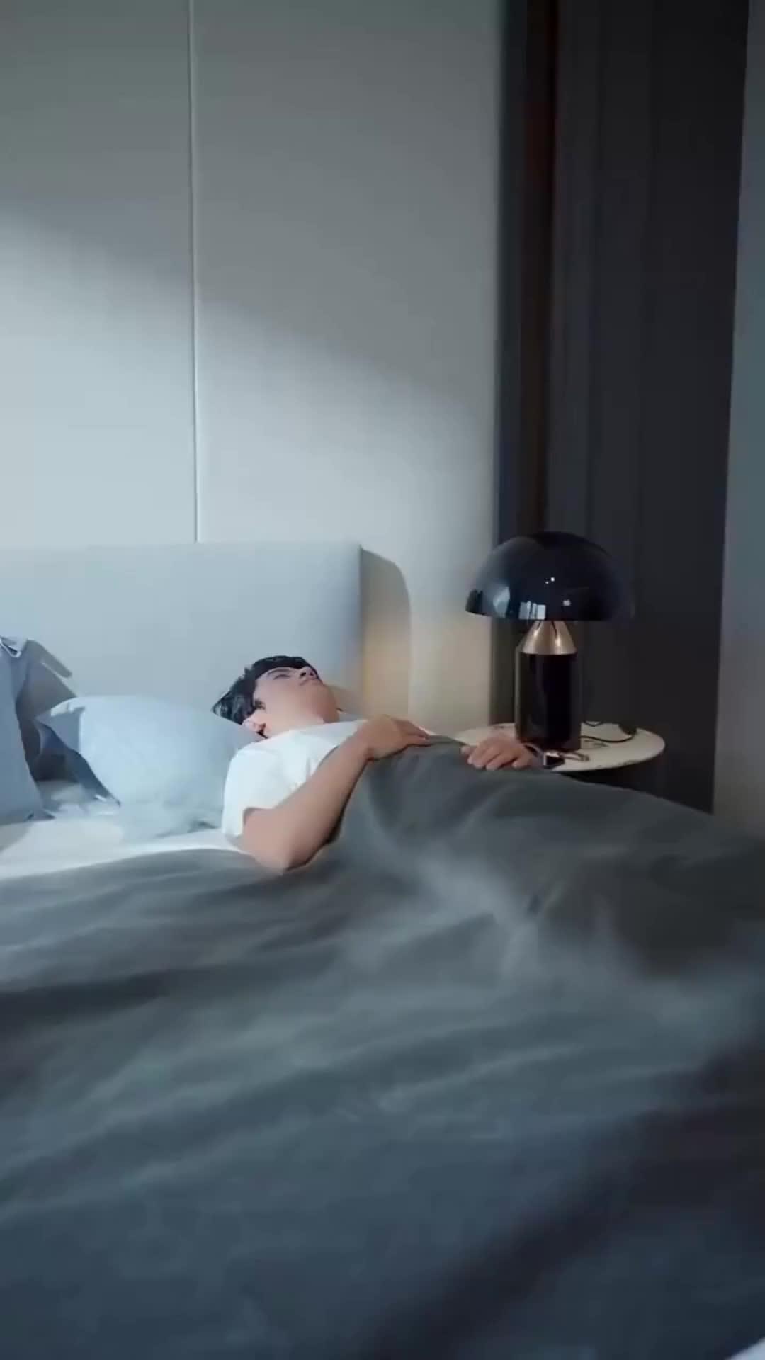 Angin Lalu, Cinta Pergi