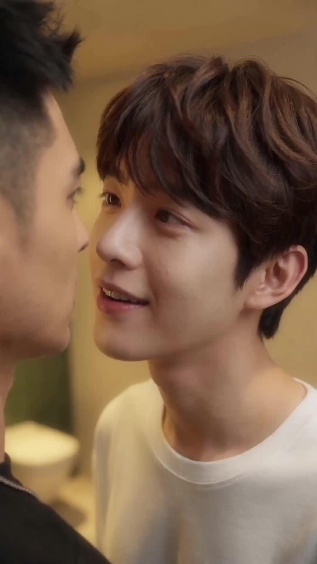 Hubby, Come Kiss Your Mr. Ghost!