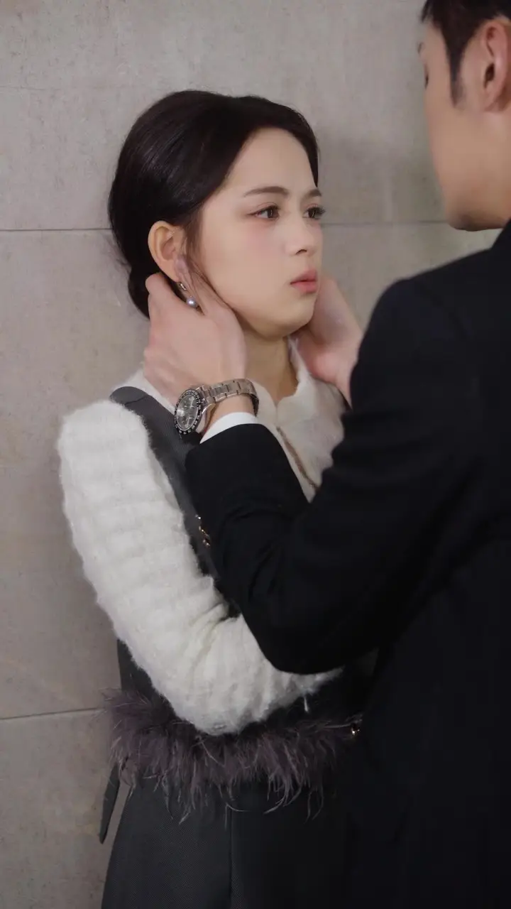 One Kiss Trapped a Cold Tycoon! Episode 54