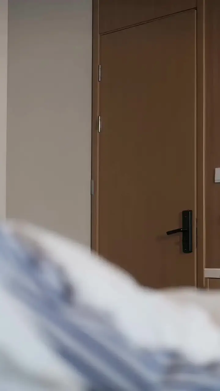 Now Everyone Loves the "Bitch" Episode 75