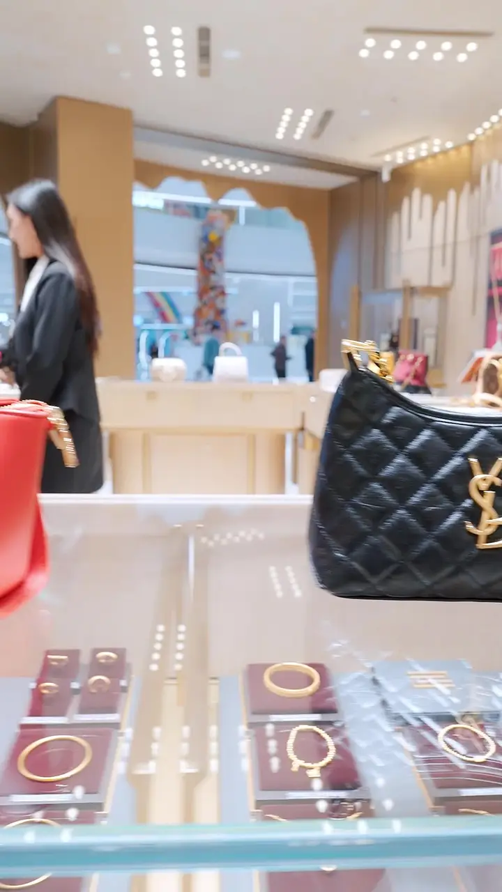 He Helps Women, Wealth Follows Episode 4