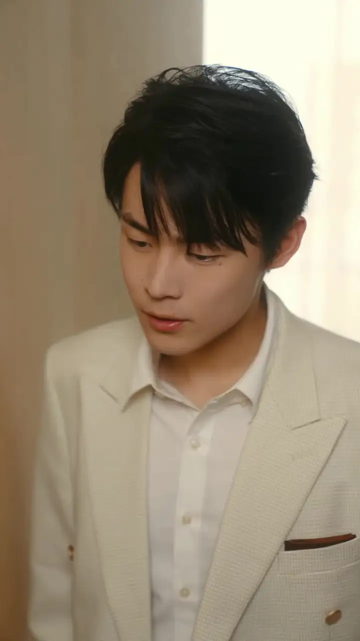 (Dubbed) Her Boss, His Rival, Their Baby Episode 20