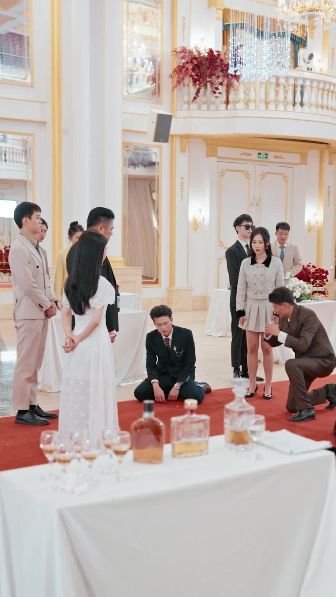 Dumped in Public, Back as an Heiress