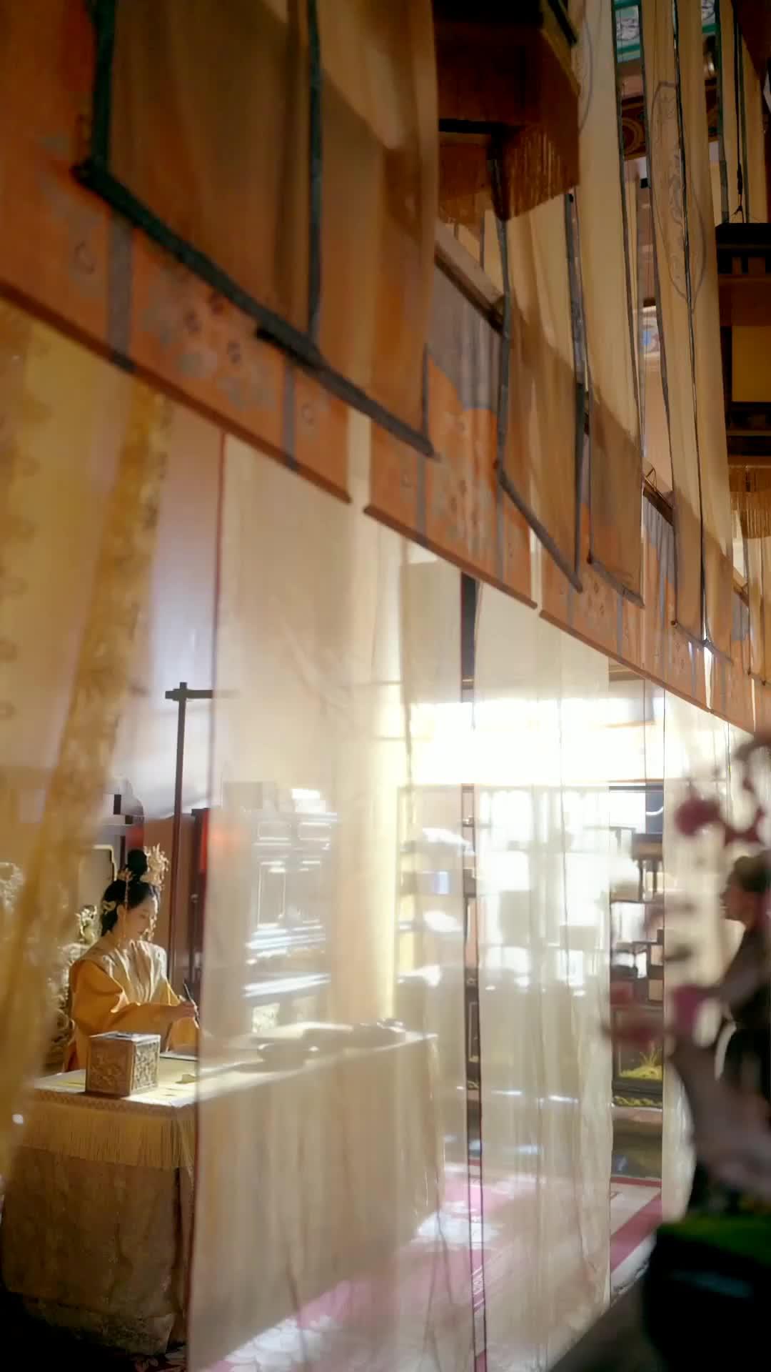Hari Penobatan Sang Ratu