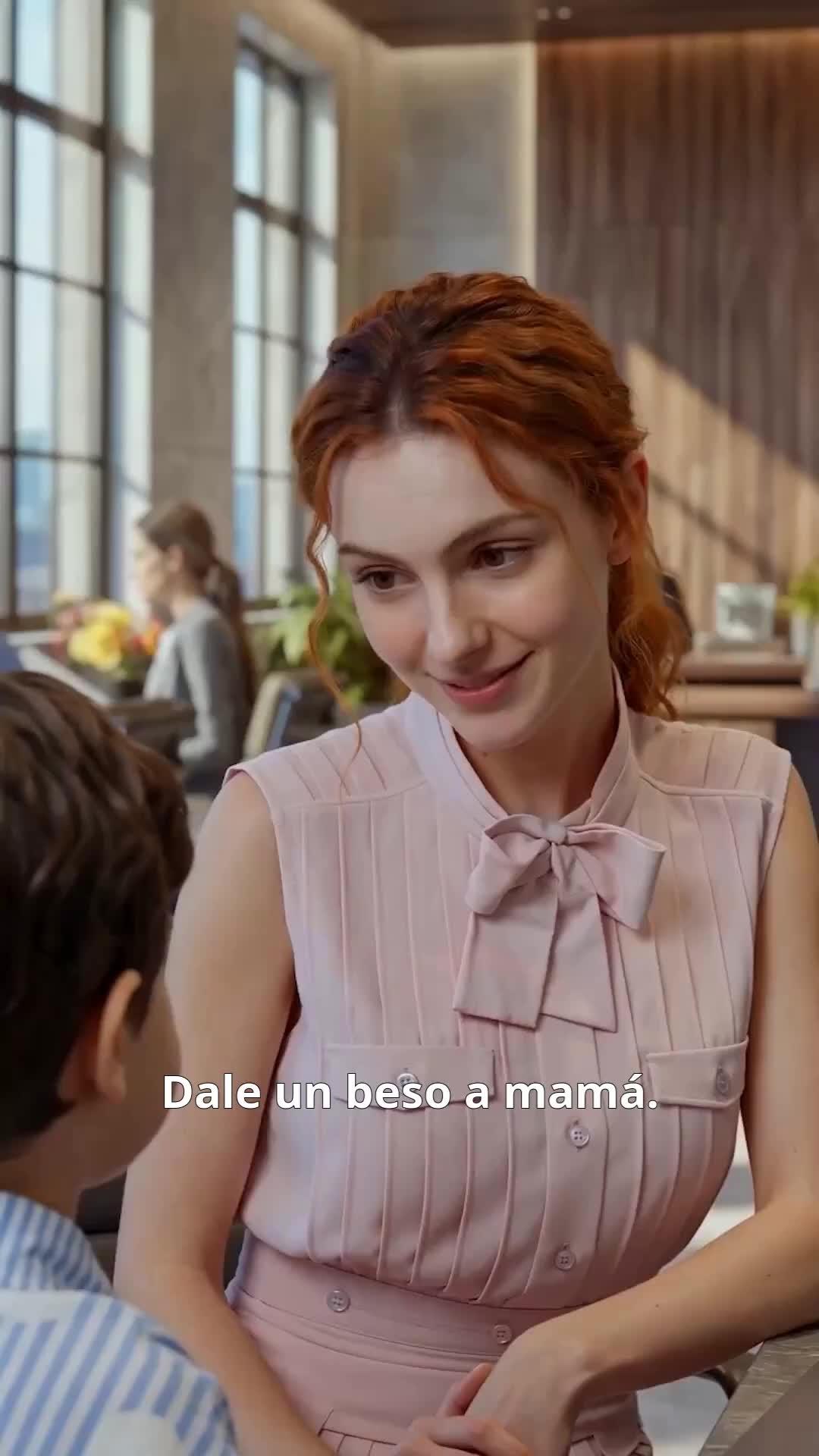(Doblado) ¡Eres el padre de mi hijo, jefe!