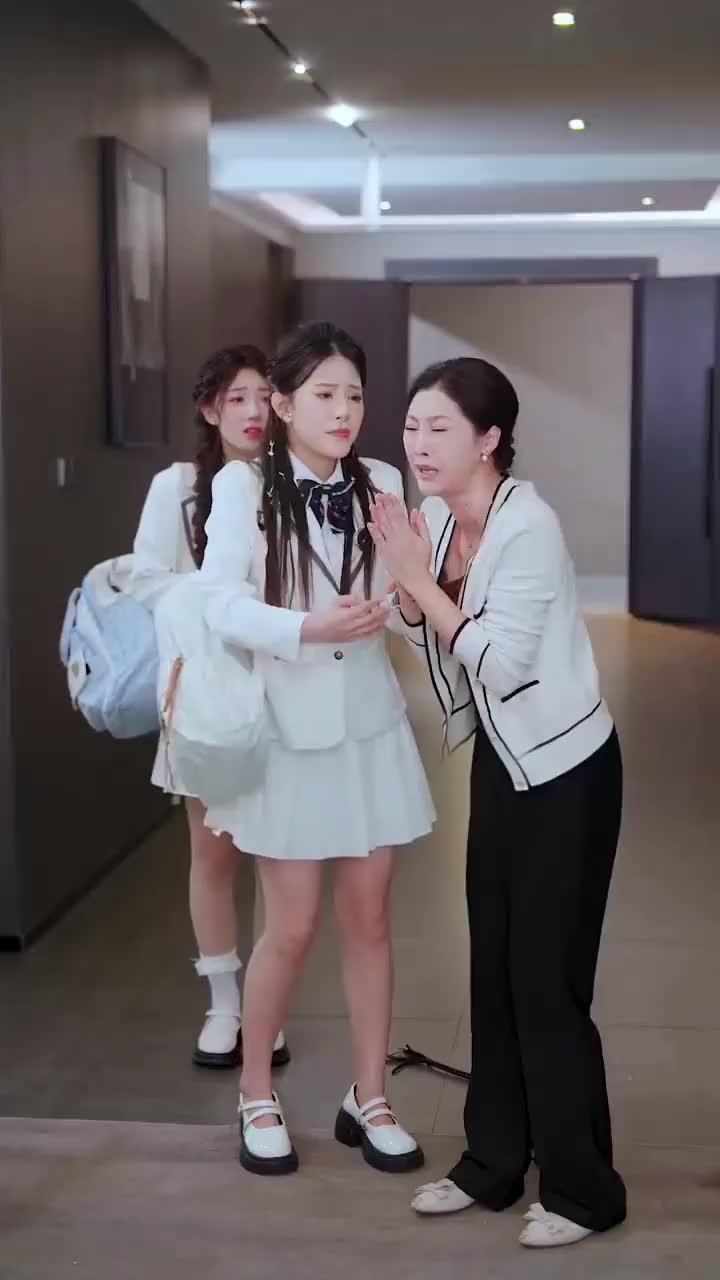 La verdadera hija contraataca