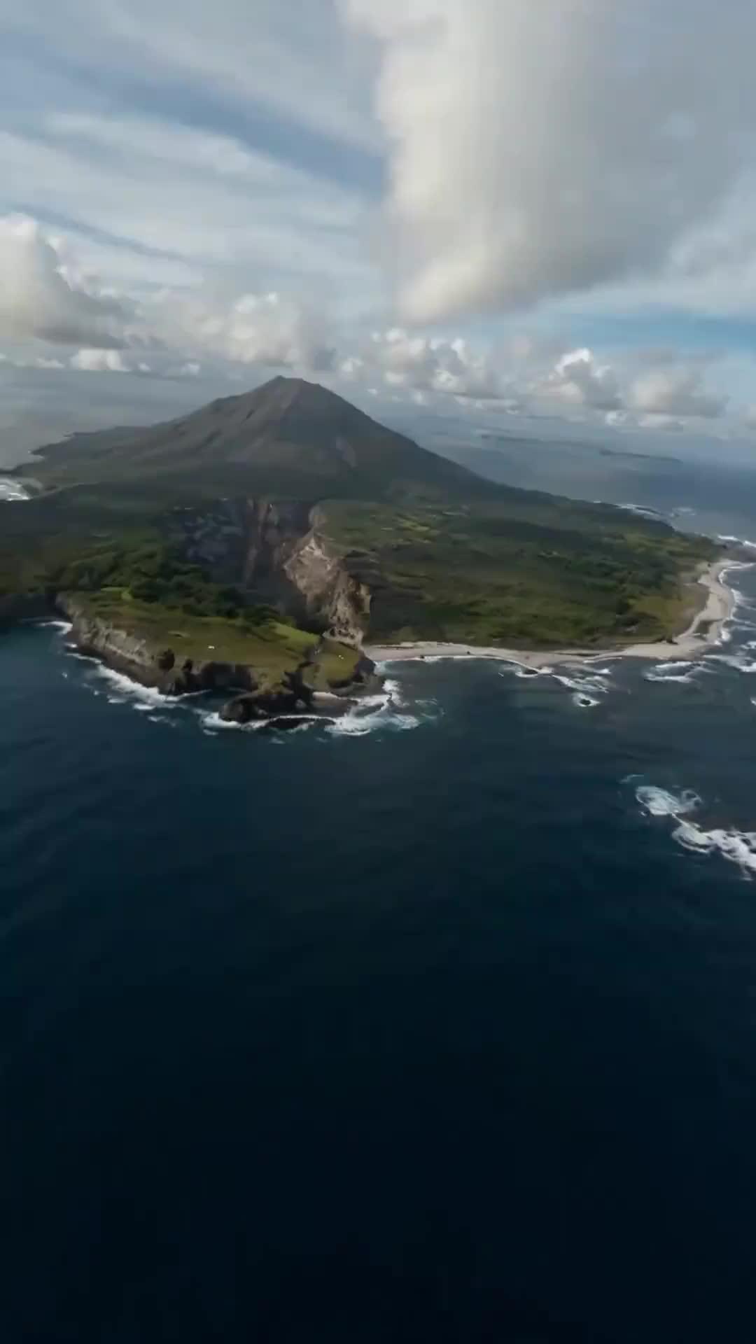 De humillado a rey de la isla