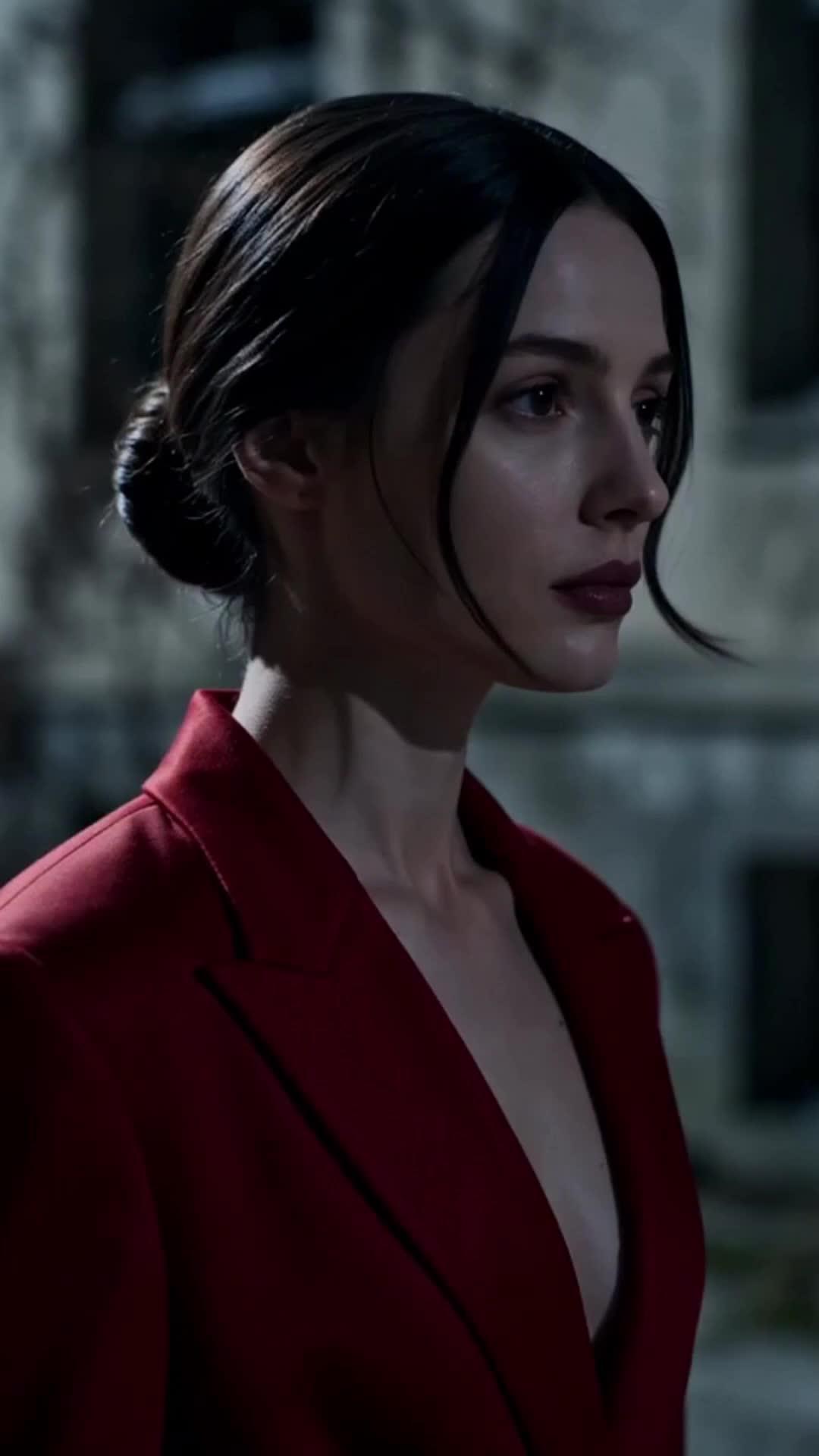 The Vampire's Bloodbound Lover