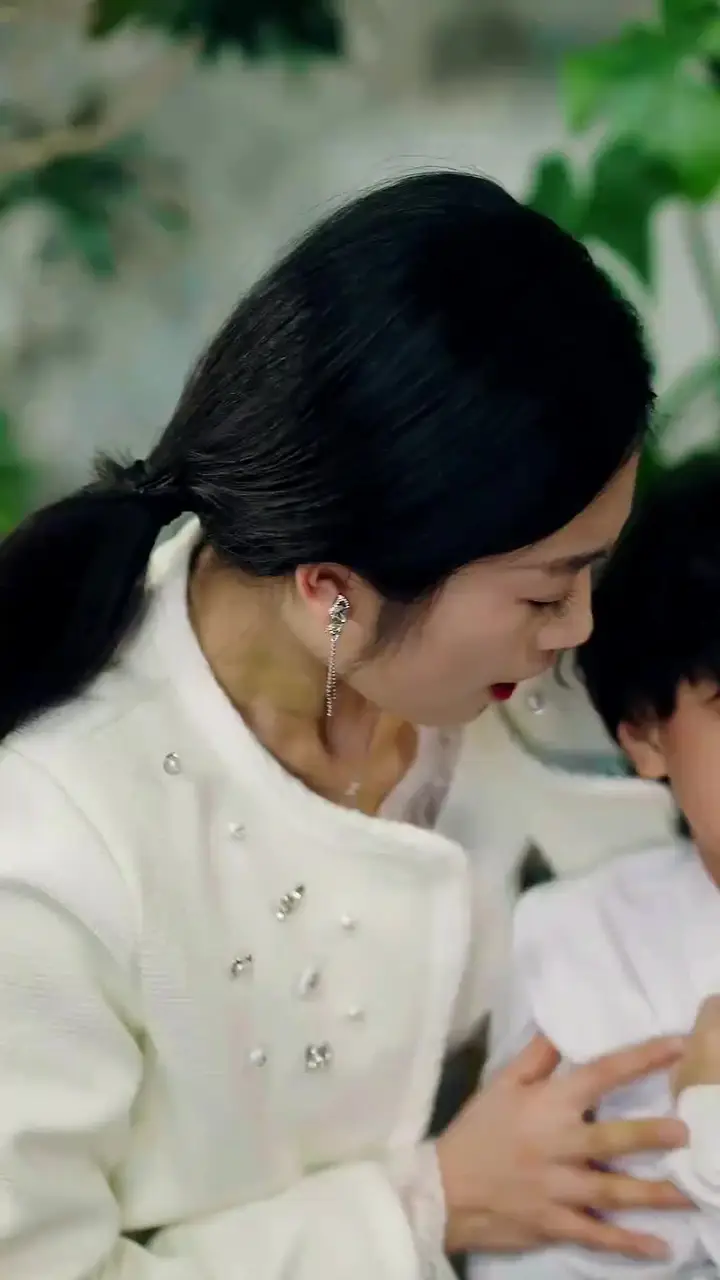 (Dubbed) Wow! He Is a Brilliant Surgeon Episode 52