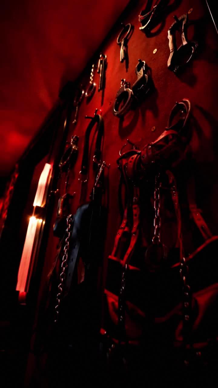 Captive In Mafia King’s Embrace