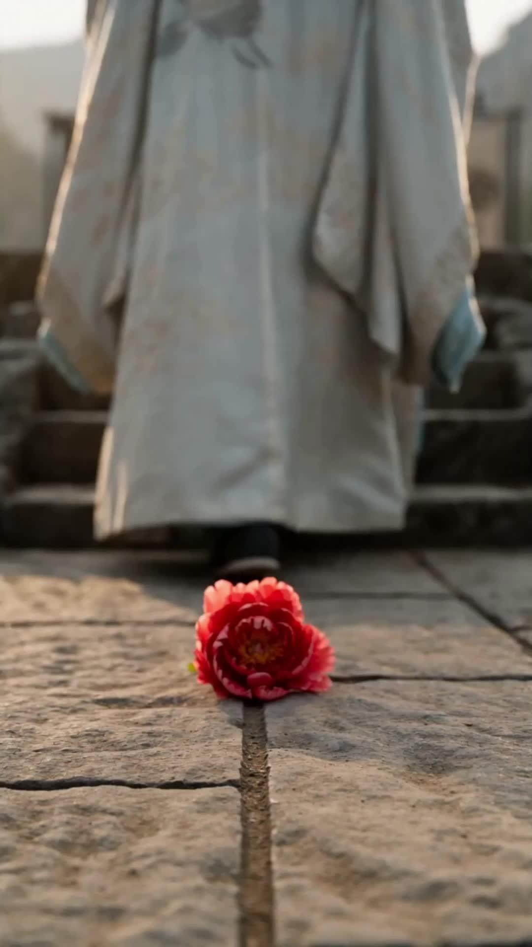 Flower Adornment, Hidden Blade
